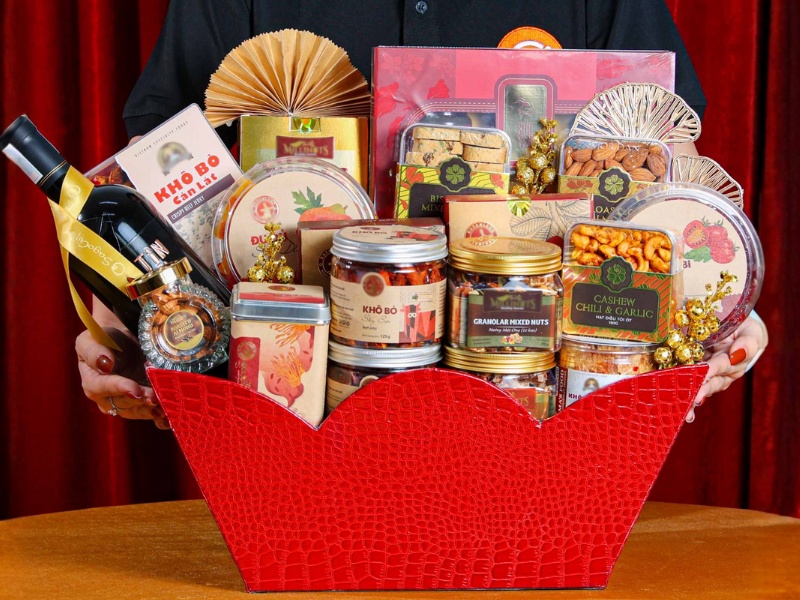 banh-mut-ngay-tet-combo-day-du