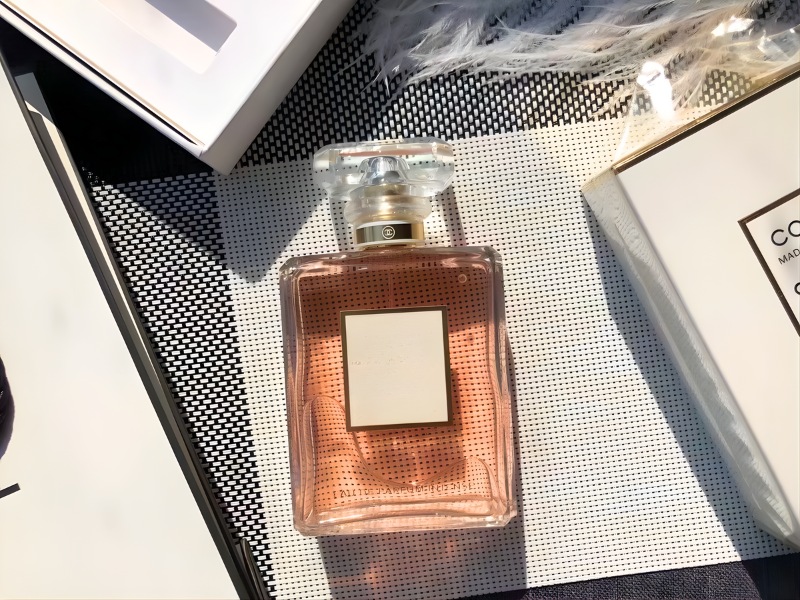 goi-y-qua-8-3-nuoc-hoa