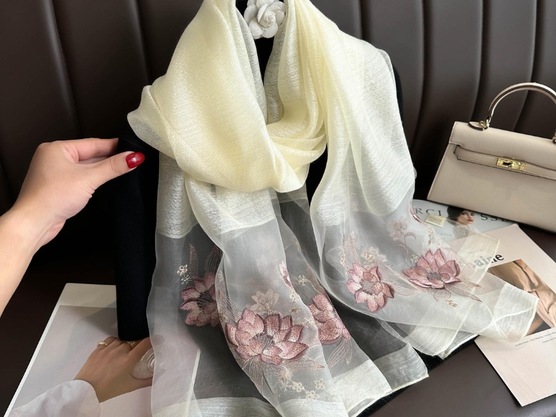 khan-choang-to-tam-cao-cap