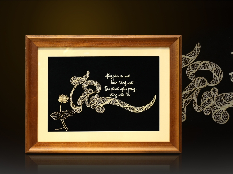 khanh-vang-thu-phap-chu-tam