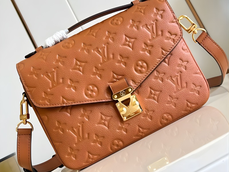 mon-qua-cho-me-tui-xach-da-that