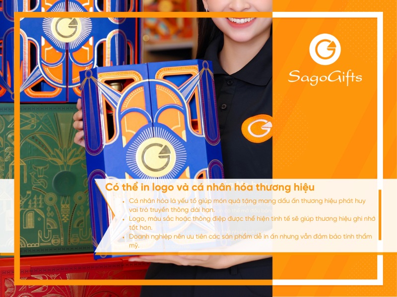 qua-8-3-cho-khach-hang-nu-in-logo