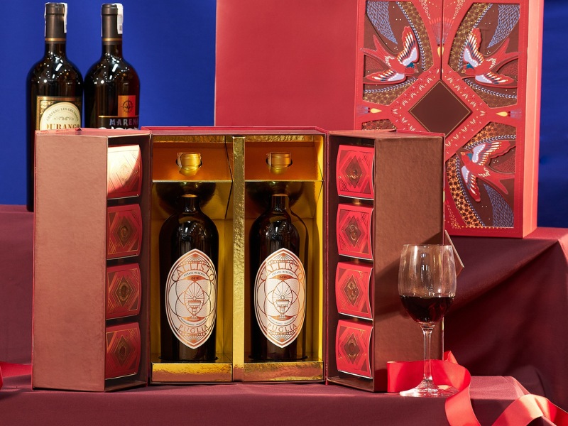 qua-bieu-sep-nam-ruou-vang-ngoai-nhap