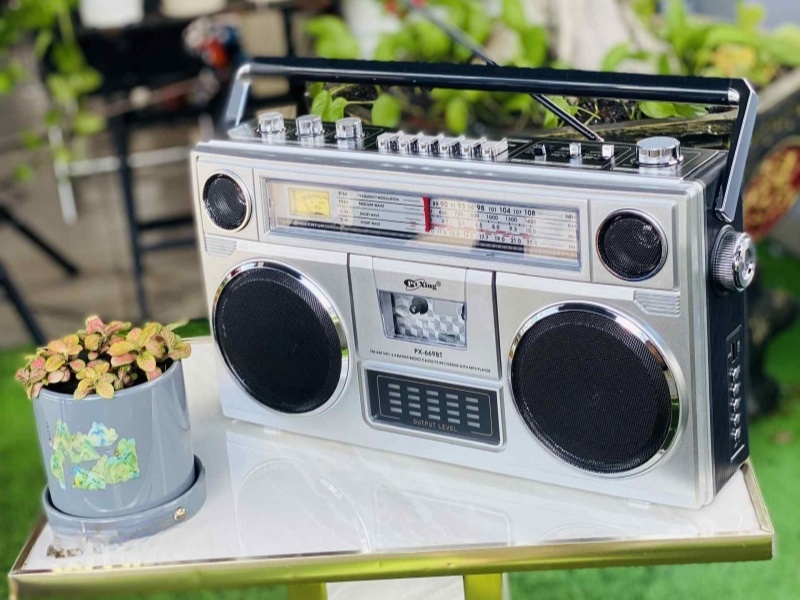 qua-cho-nguoi-lon-tuoi-radio