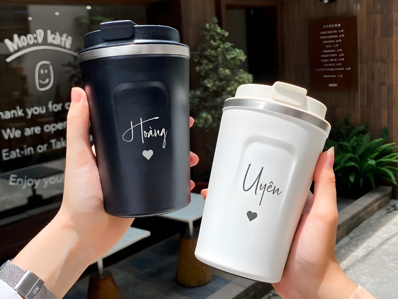 qua-luu-niem-noel-ly-coc-khac-ten