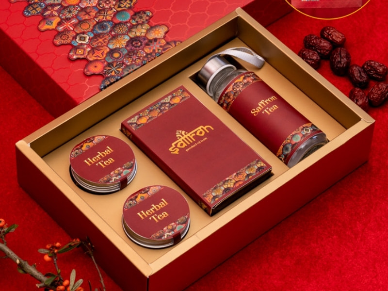 qua-tang-20-10-cho-nhan-vien-set-saffron