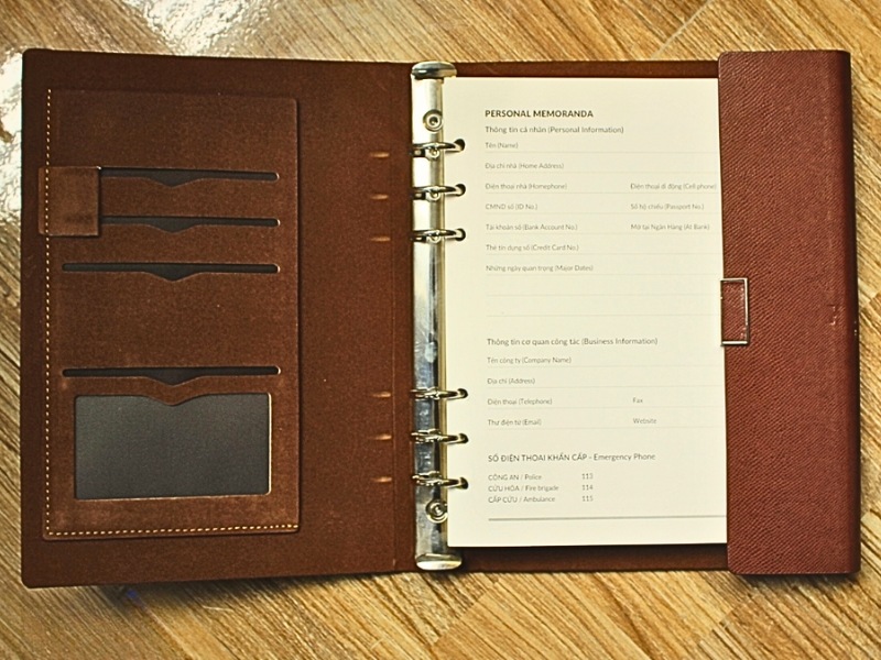 qua-tang-chia-tay-sep-nam-so-tay-planner-da