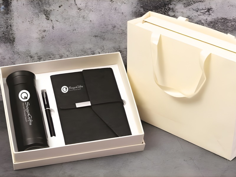 qua-tang-cho-hoi-nghi-khach-hang-so-da-but-ky