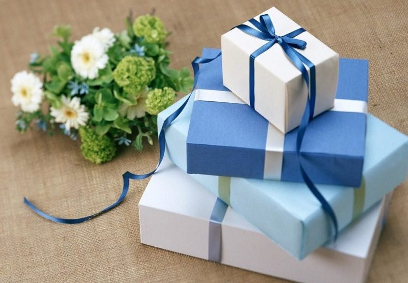 Quà tết cho khách hàng: Bí kíp chọn quà giúp doanh nghiệp lấy lòng Thượng đế