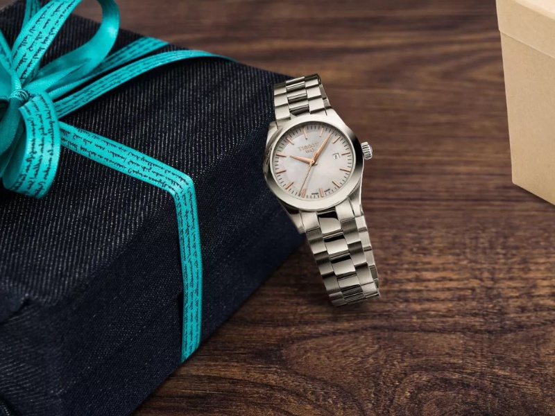 qua-tang-co-giao-mam-non-dong-ho