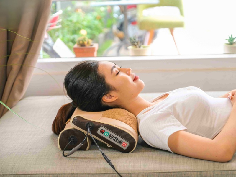 qua-tang-doanh-nghiep-dip-8-3-goi-massage-dien