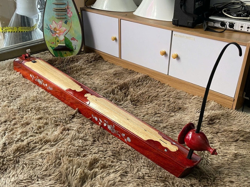 qua-tang-doi-tac-nuoc-ngoai-dan-bau