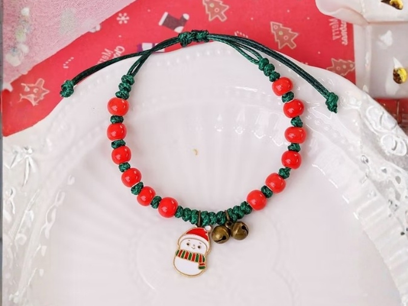 qua-tang-handmade-noel-vong-tay-mau1