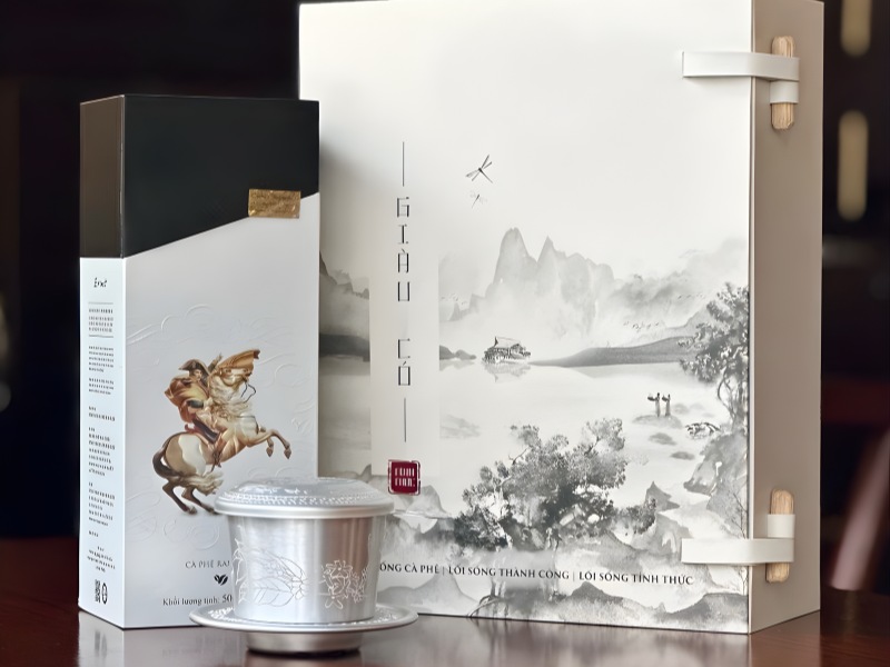 qua-tang-khach-hang-nu-hop-ca-phe