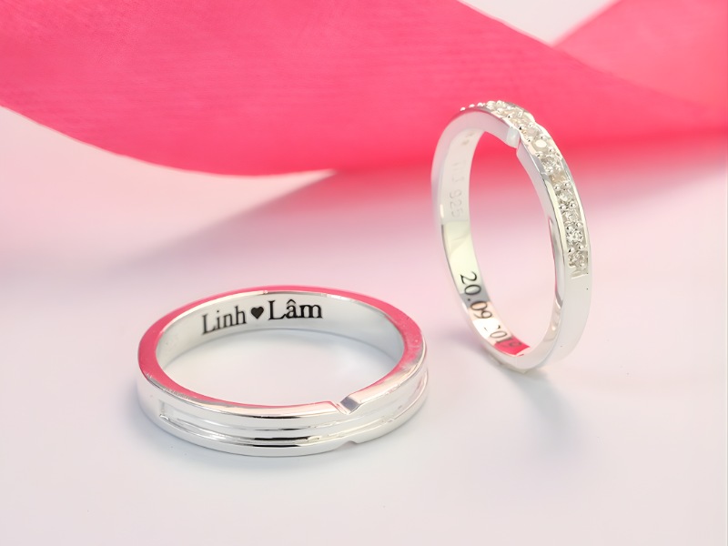 qua-tang-noel-nhan-doi-khac-ten