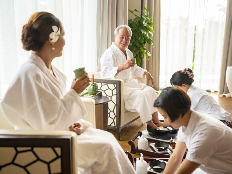 qua-tang-thay-co-nghi-huu-goi-ky-nghi-resort