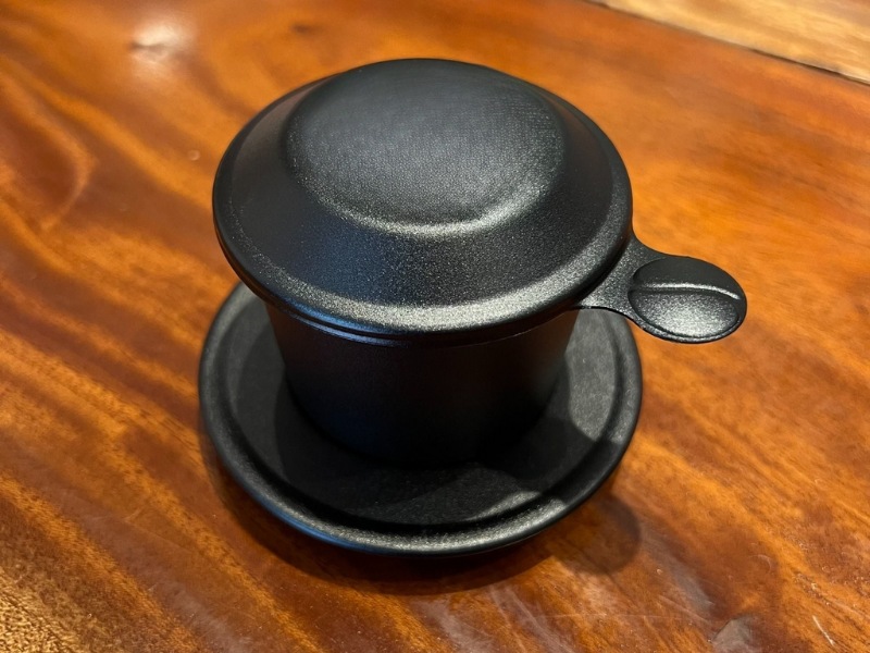 qua-tang-viet-nam-cho-khach-nuoc-ngoai-phin-ca-phe