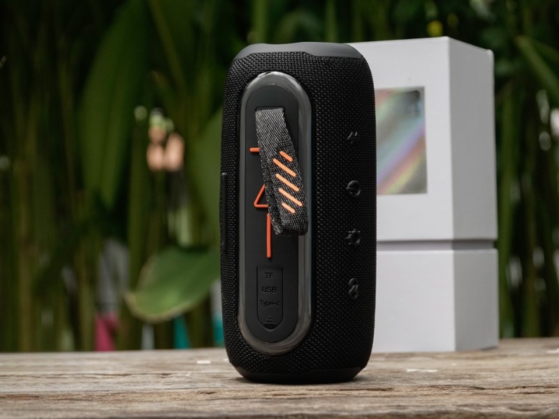 qua-tet-cho-co-giao-mam-non-loa-bluetooth