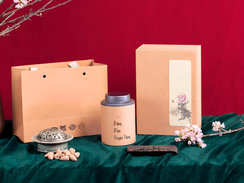 qua-tet-cho-co-giao-mam-non-tra-bieu-tet