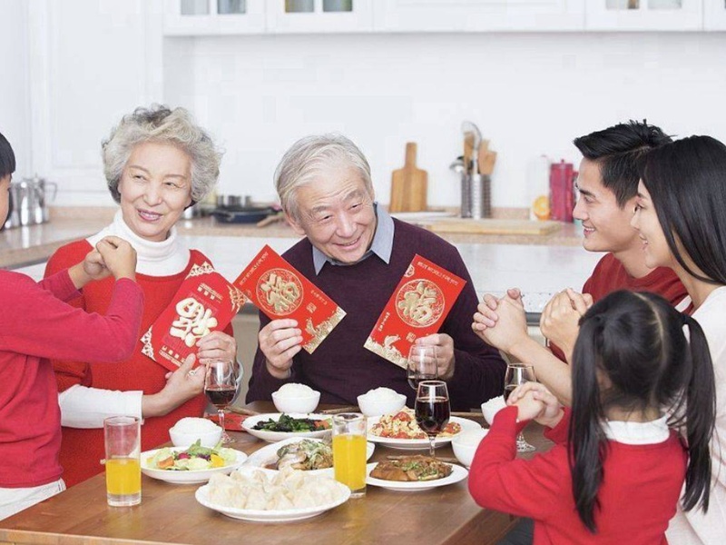 qua-tet-cho-nguoi-gia-li-xi