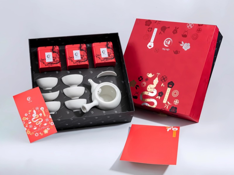 qua-tet-cho-nha-ban-trai-bo-tra-tet-cao-cap