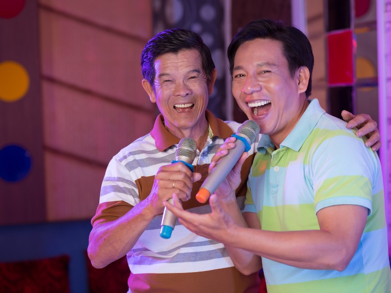 qua-tinh-than-tang-cha-karaoke