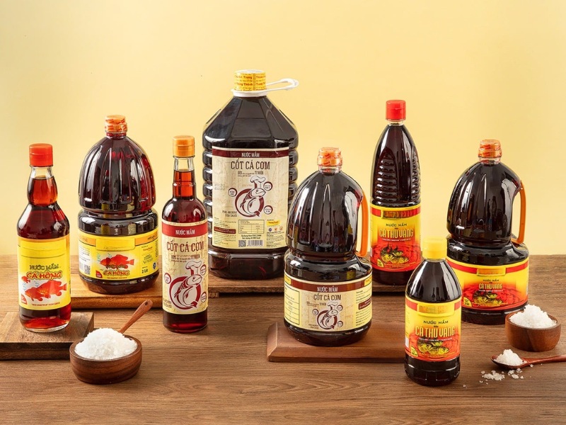 qua-viet-nam-tang-khach-nuoc-ngoai-nuoc-mam-chat-luong