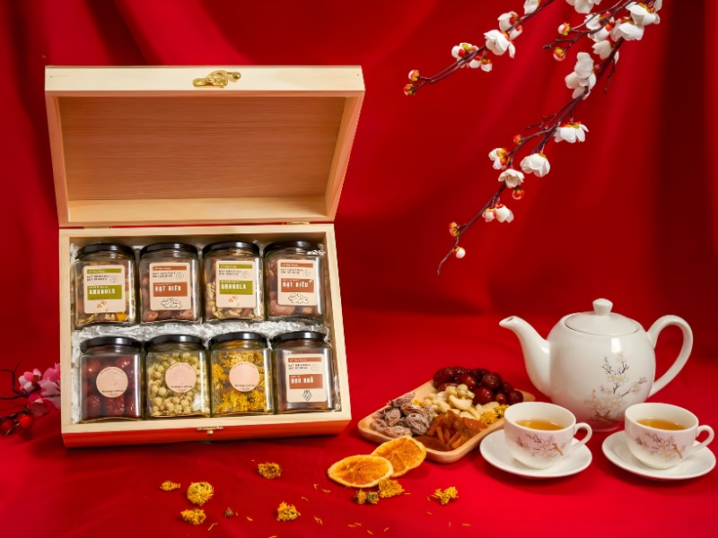 tang-qua-cho-ong-ba-set-tra-thao-moc