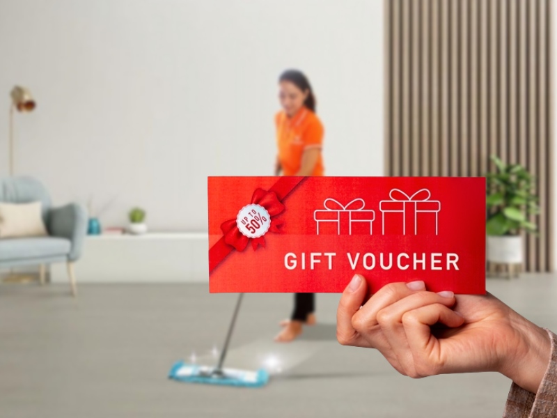tang-qua-gi-cho-me-bim-sua-voucher-don-dep-nha