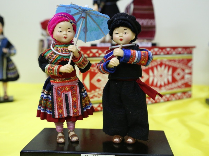 tang-qua-giang-sinh-cho-nguoi-nuoc-ngoai-do-thu-cong-my-nghe