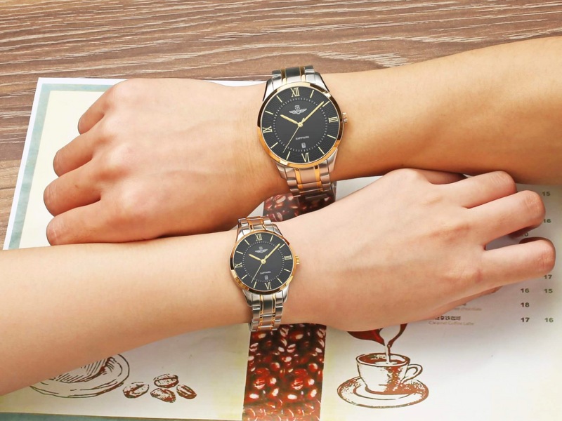 tang-qua-noel-cho-ban-trai-dong-ho-couple