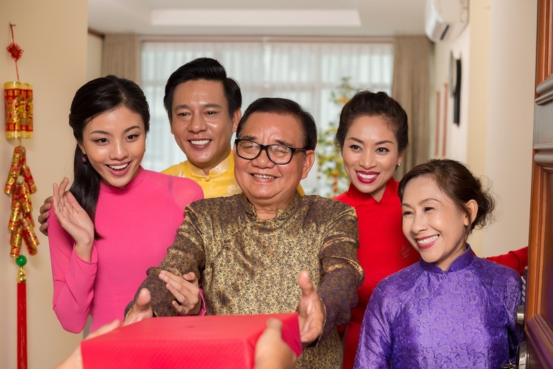 thoi-diem-tang-qua-tet